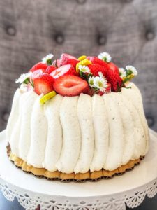 Fraise ( strawberry ) Victoria cake