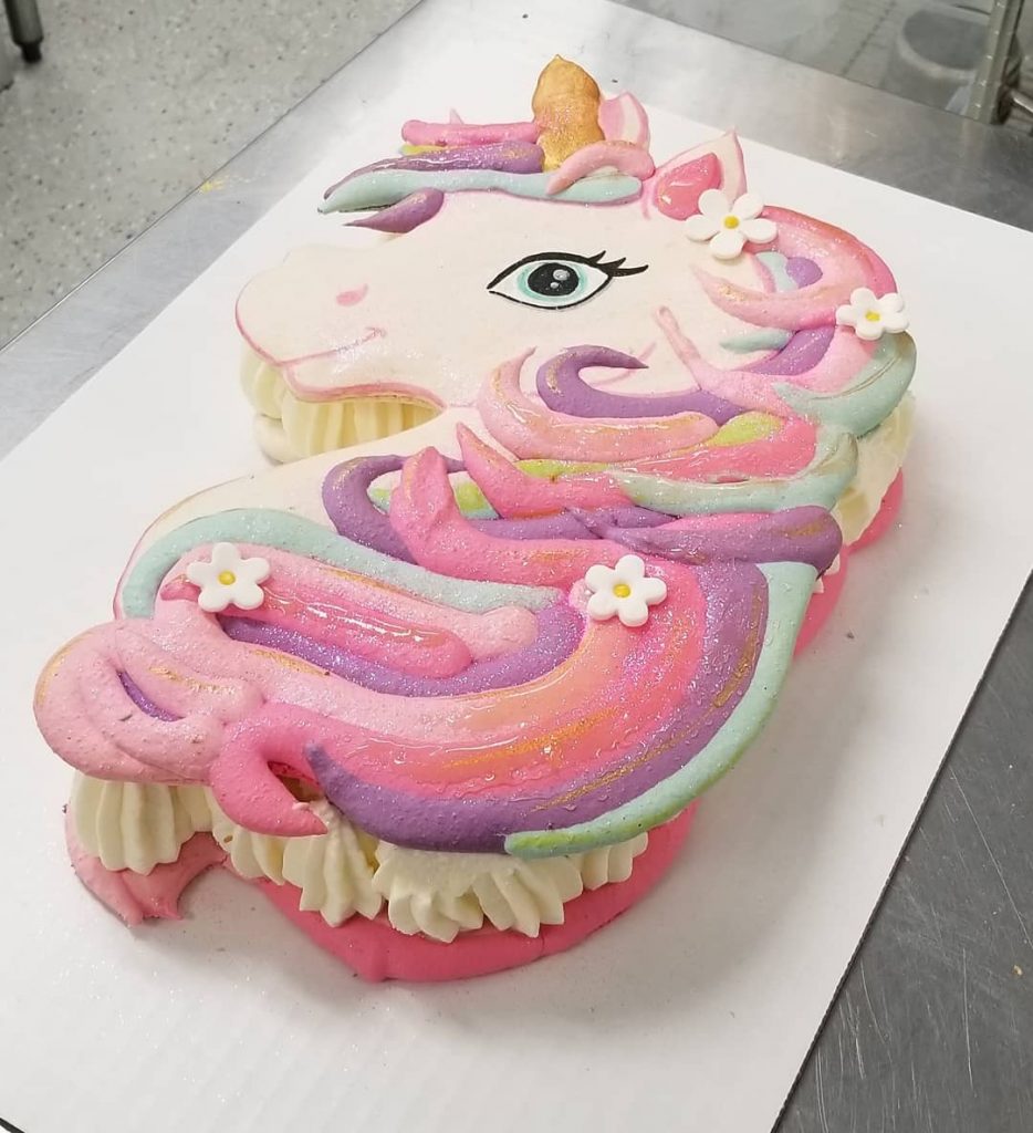 number 3 cake macaron from leilalove