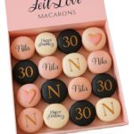 Personalized box of 16 Macarons - Pink & black Macarons